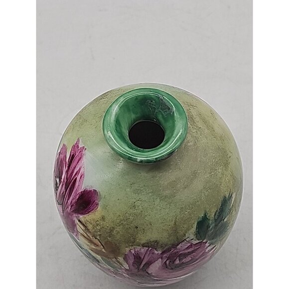 Antique FOSTORIA/WESTMORELAND Milk Glass Hand Painted RED ROSE Bulbous Vase - Picture 2 of 7